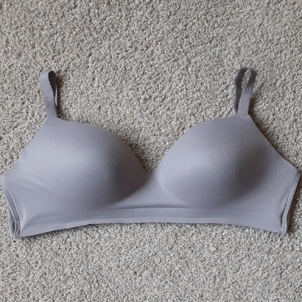 Soma Wireless Molded Bra in Taupe Gray